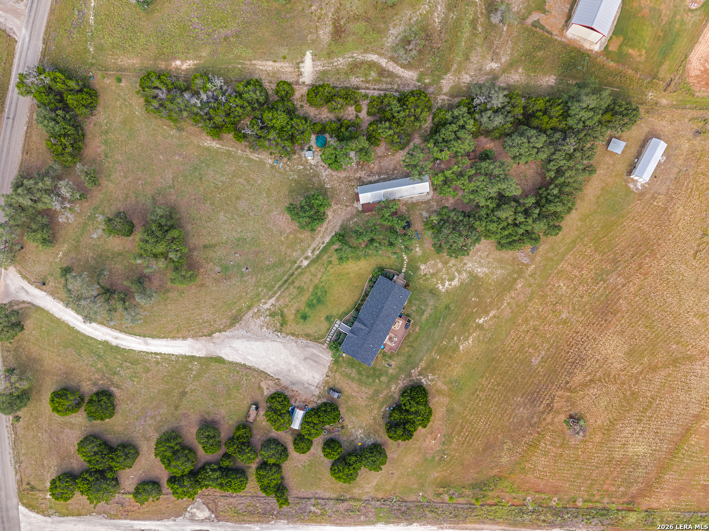 main property photo 3