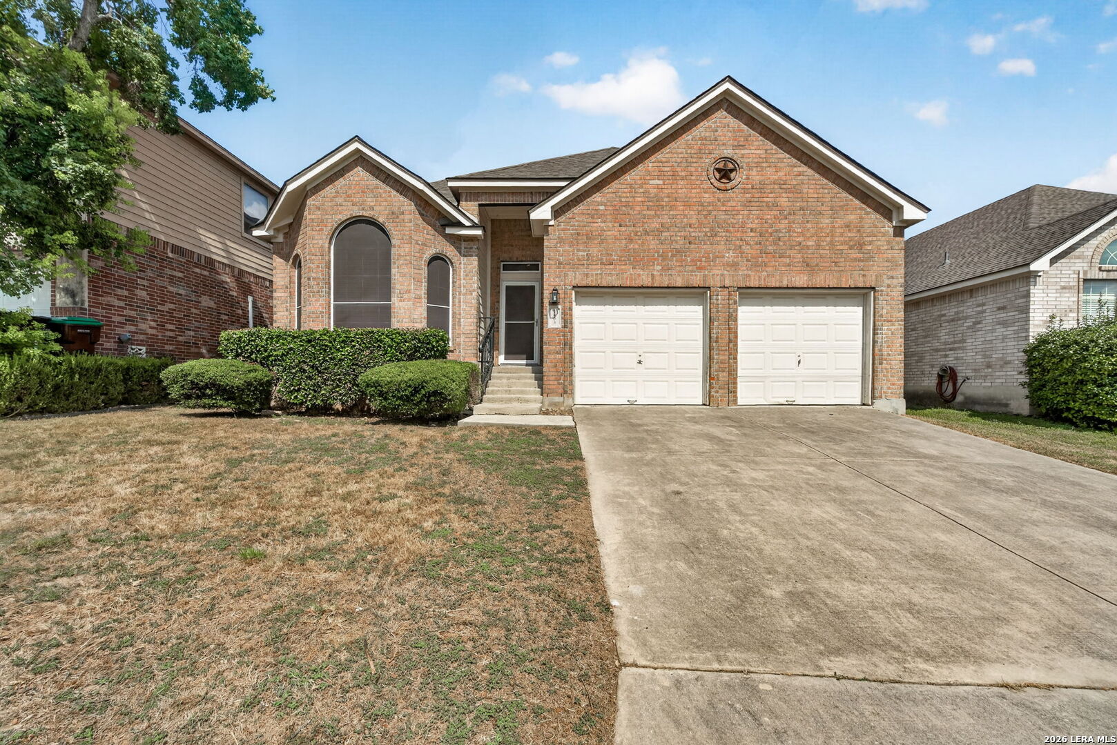 main property photo 30