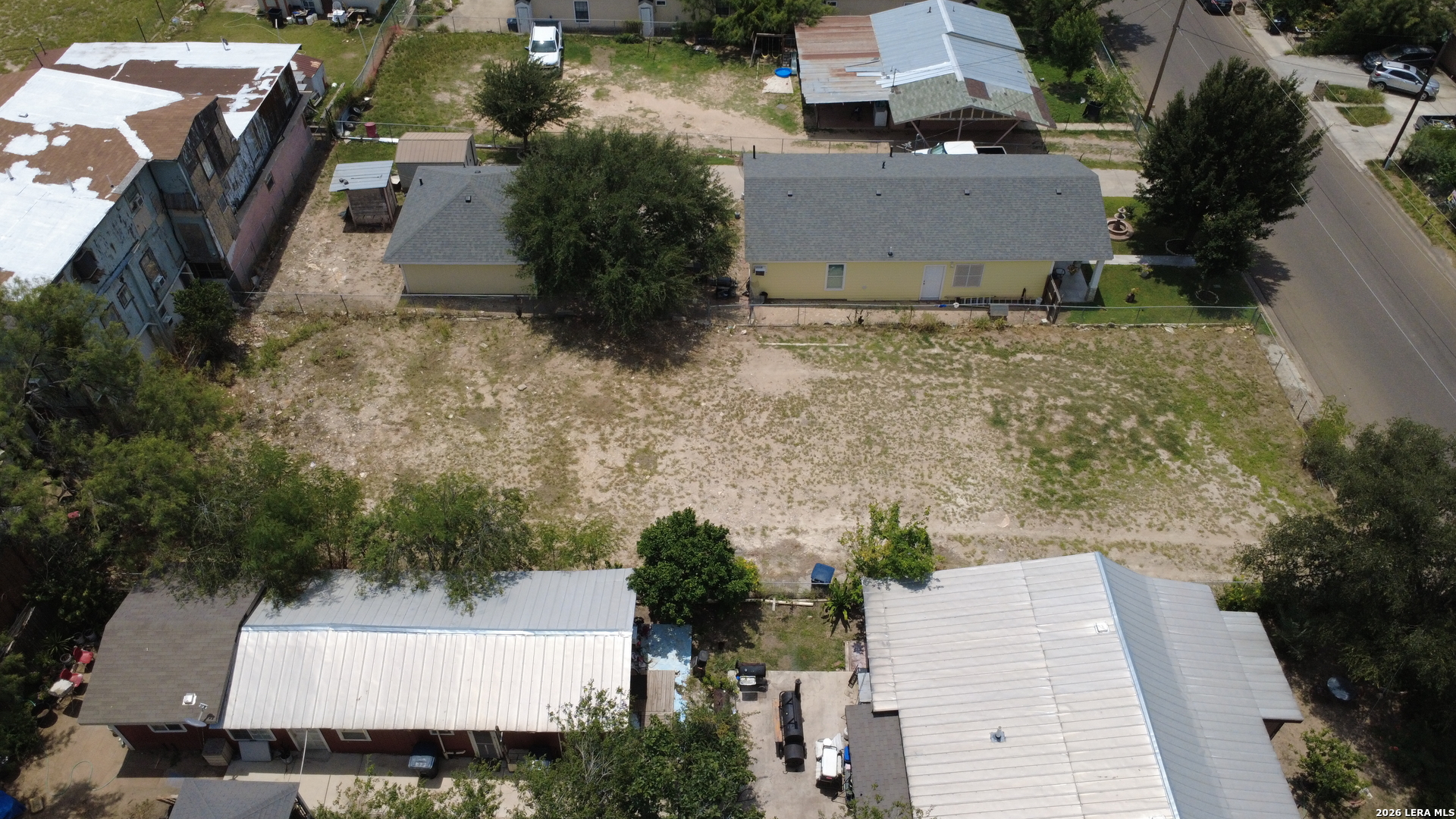 main property photo 8