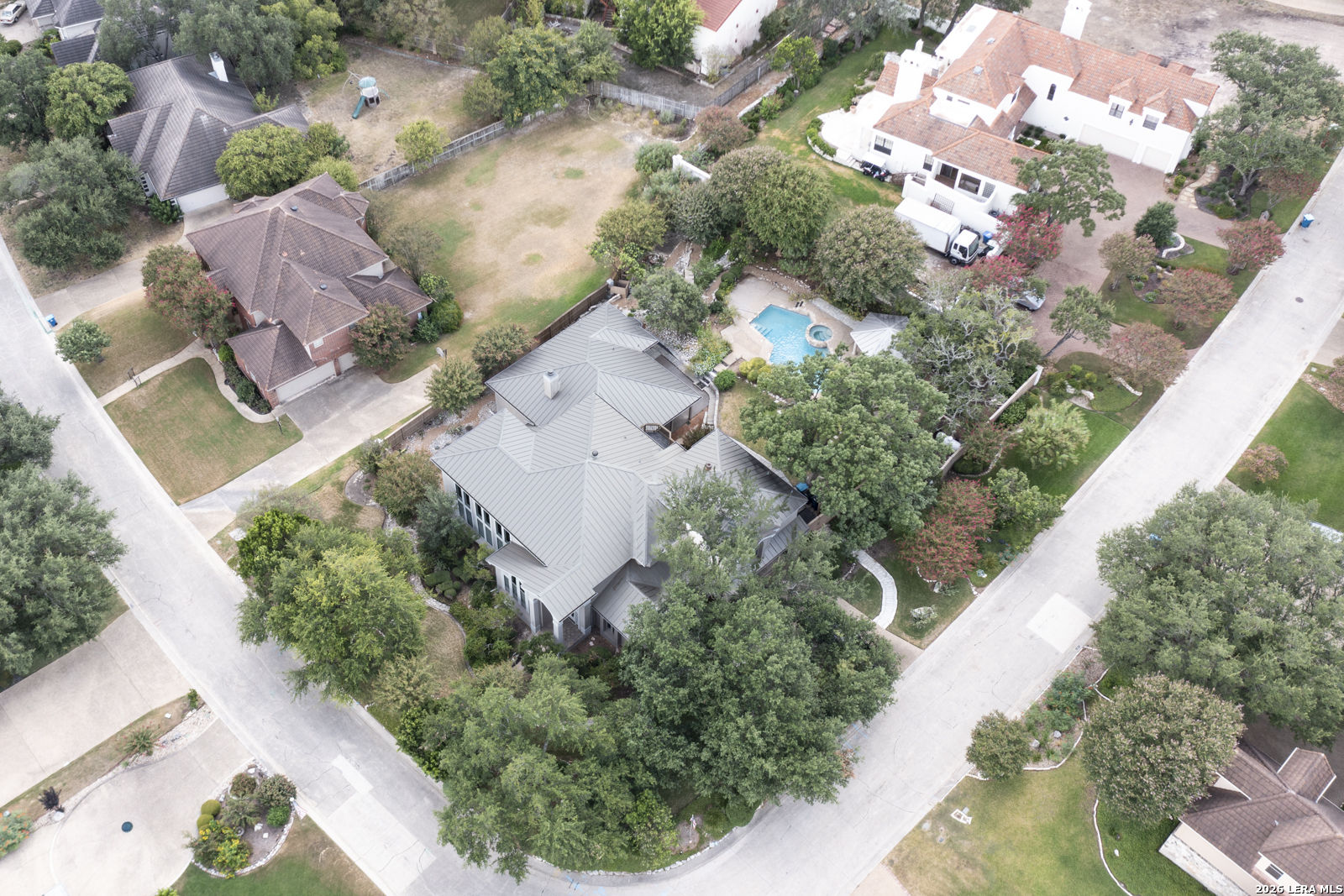 main property photo 68