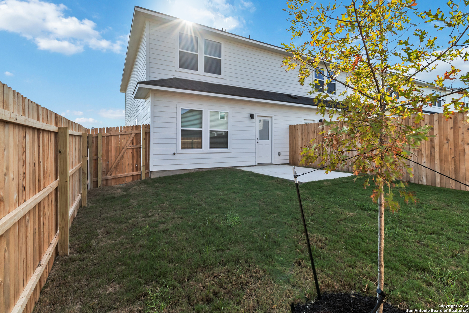 main property photo 34