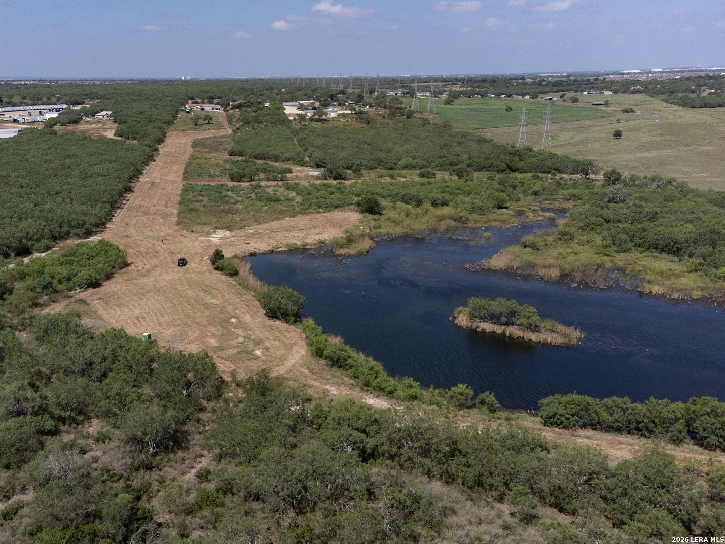 main property photo 40