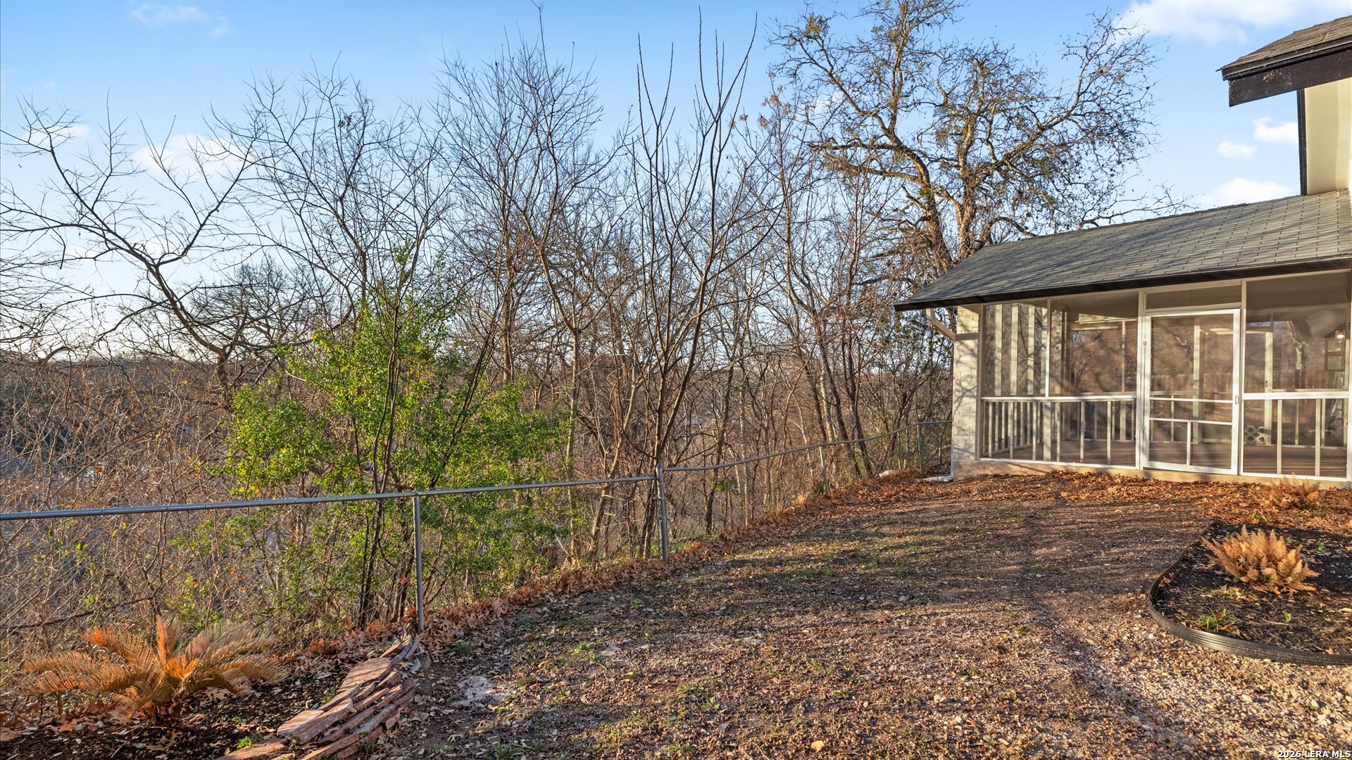 main property photo 20