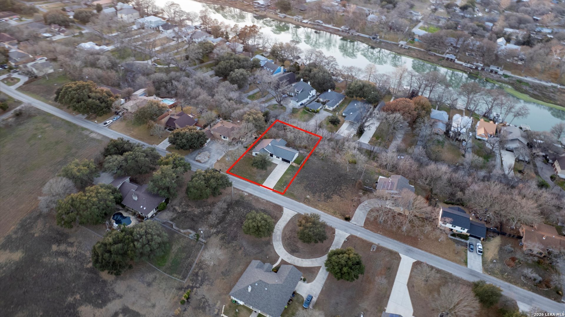 main property photo 25