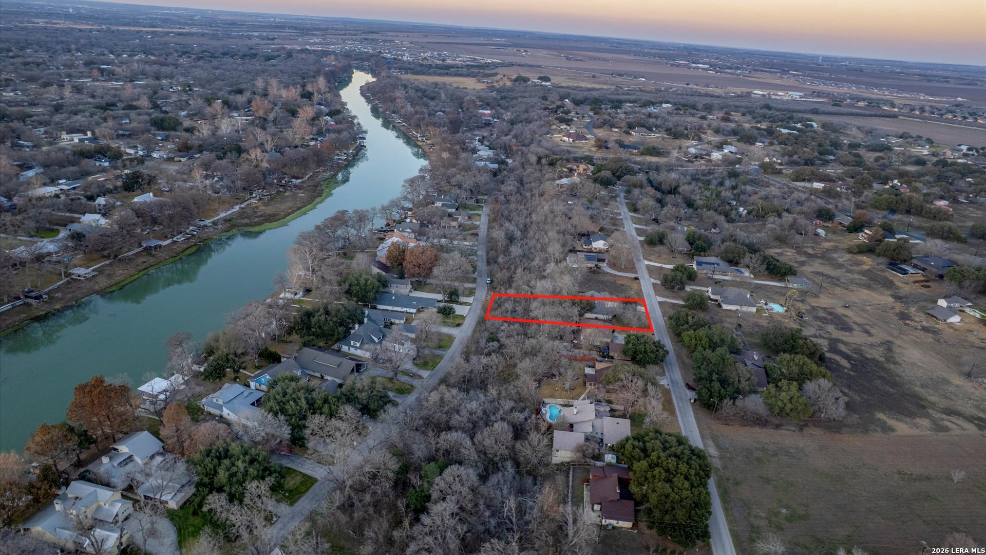main property photo 26