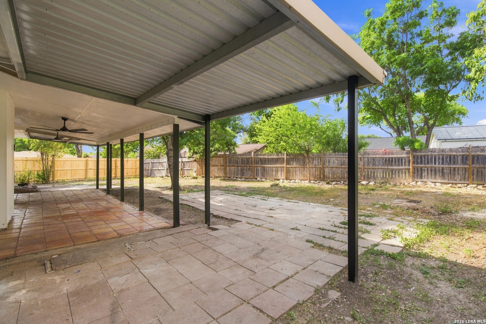 main property photo 23