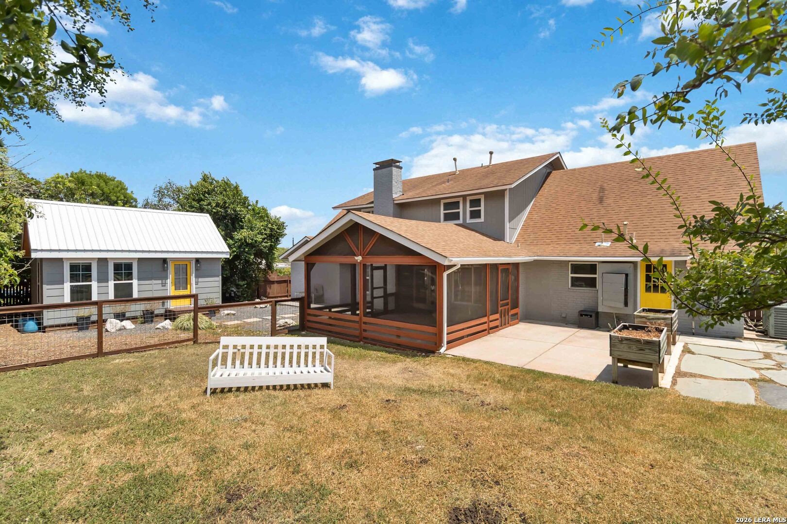main property photo 27