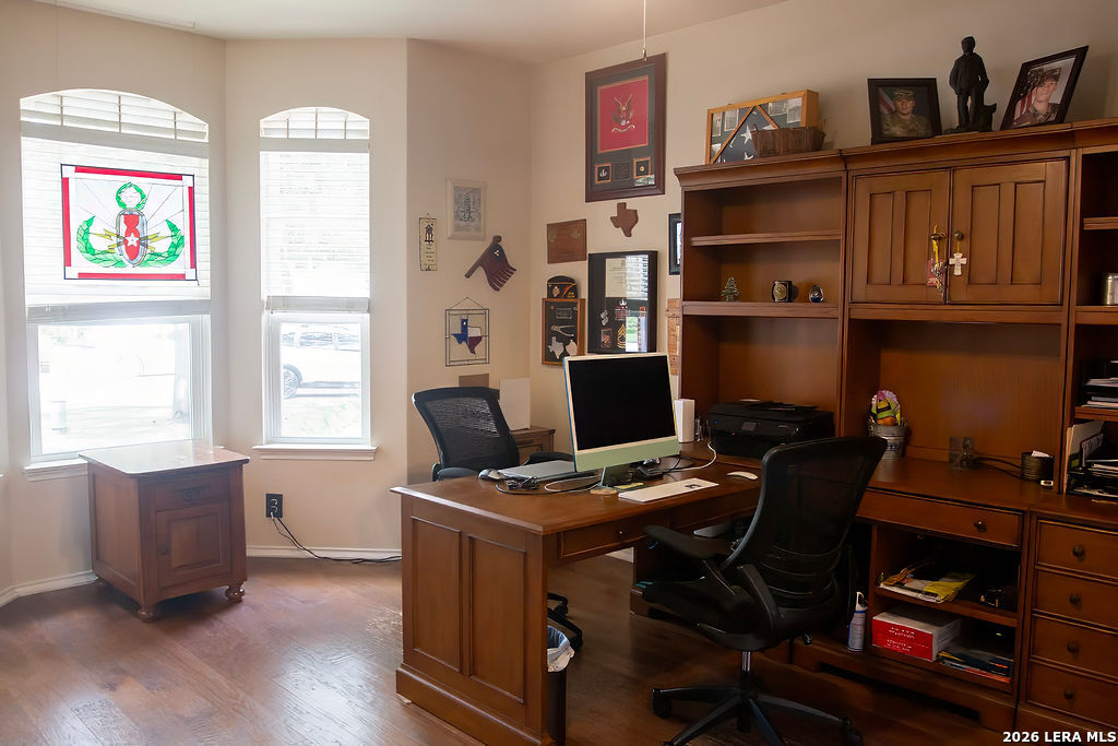 main property photo 9