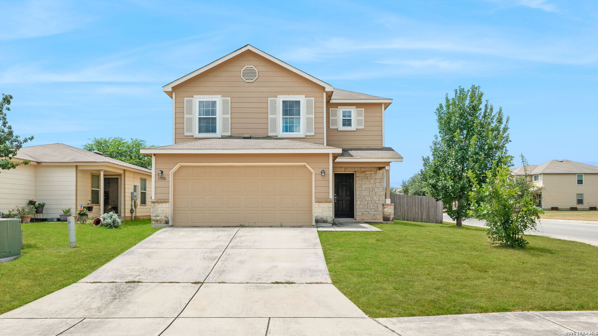 main property photo 22