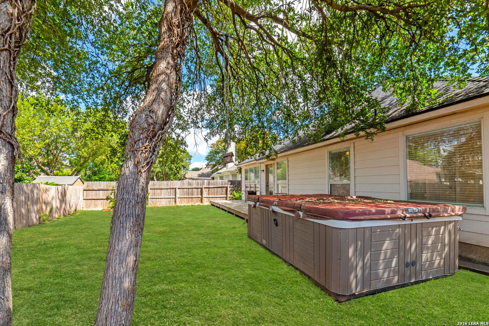 main property photo 50