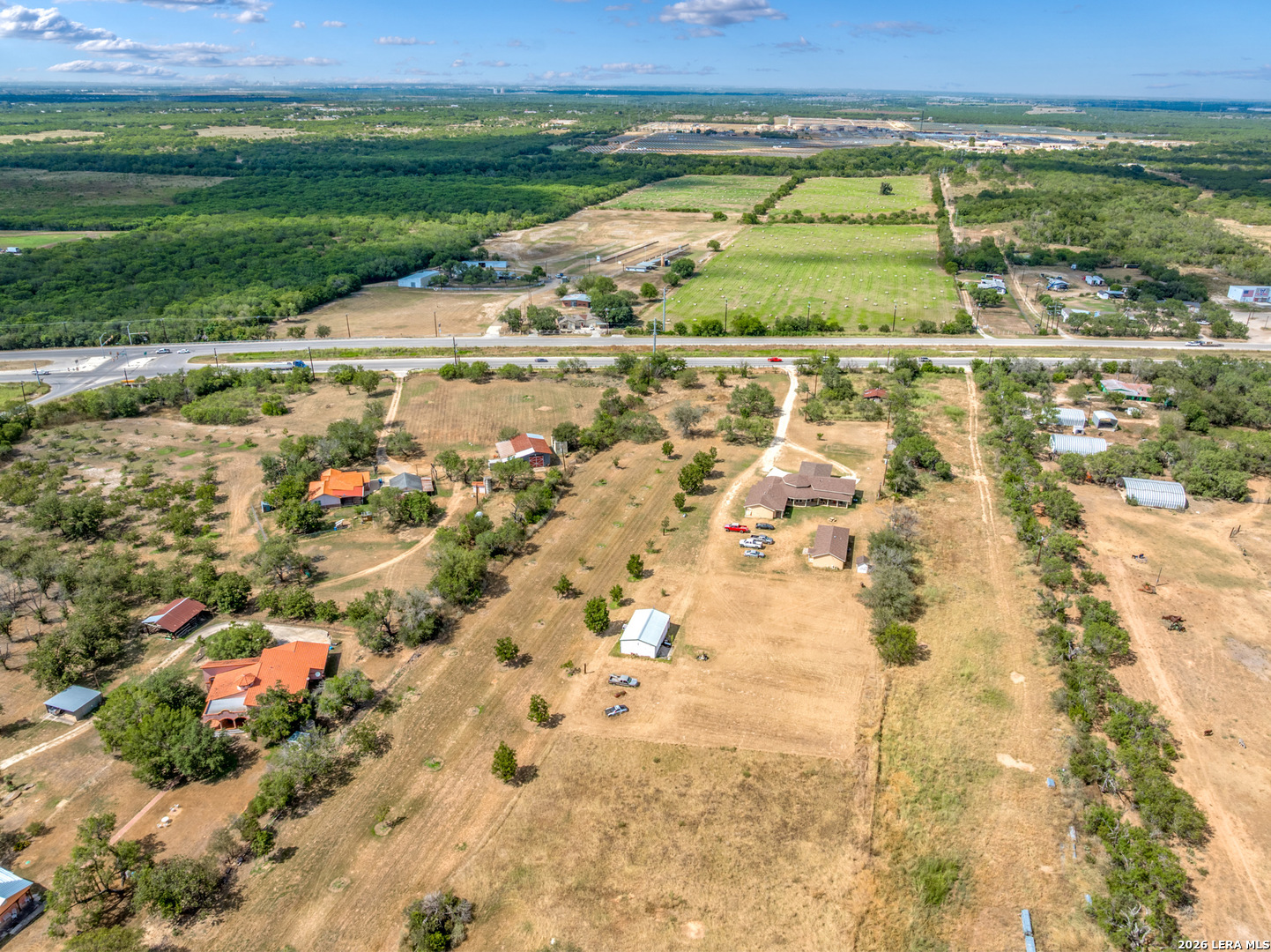 main property photo 6