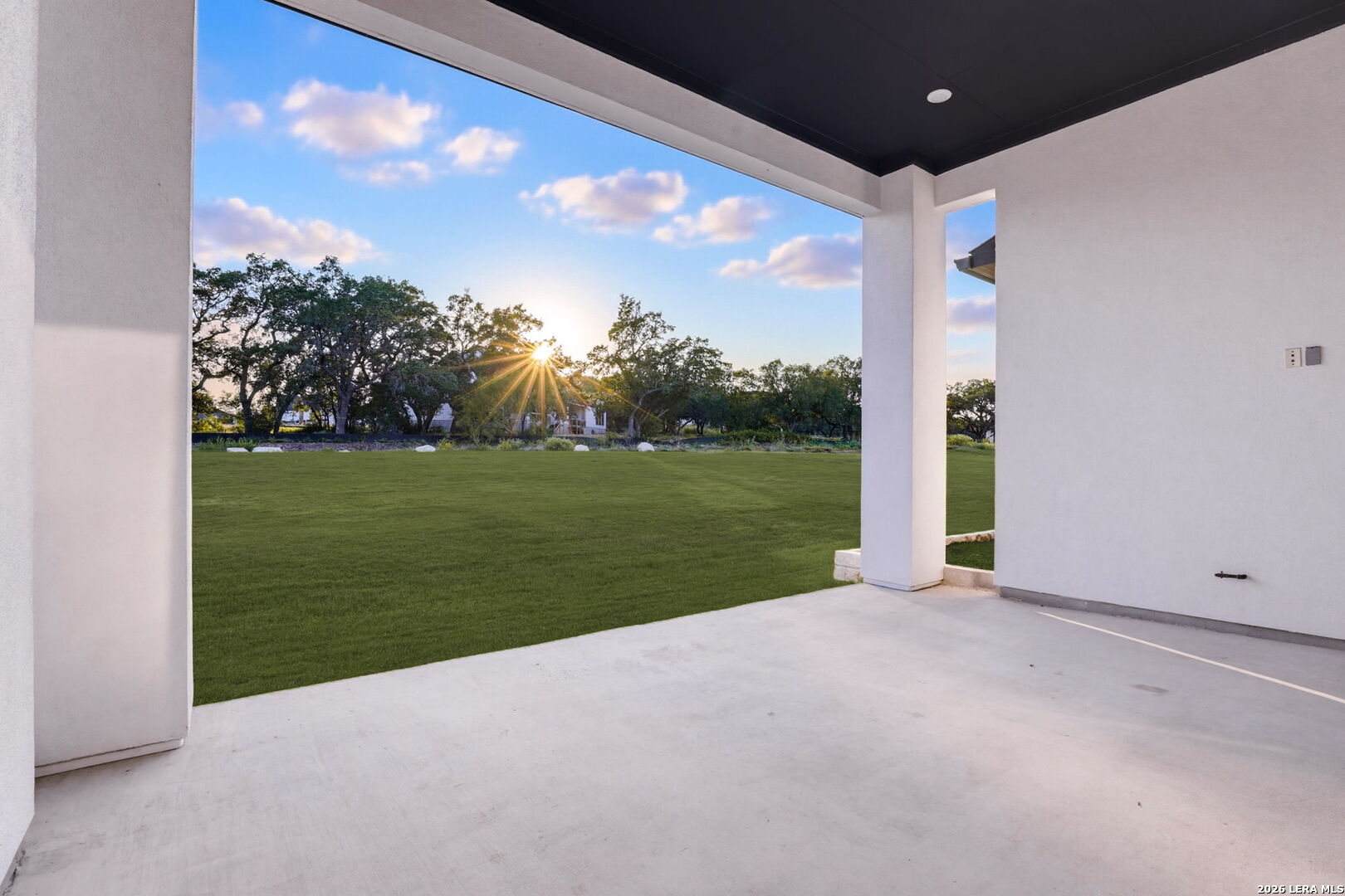 main property photo 50