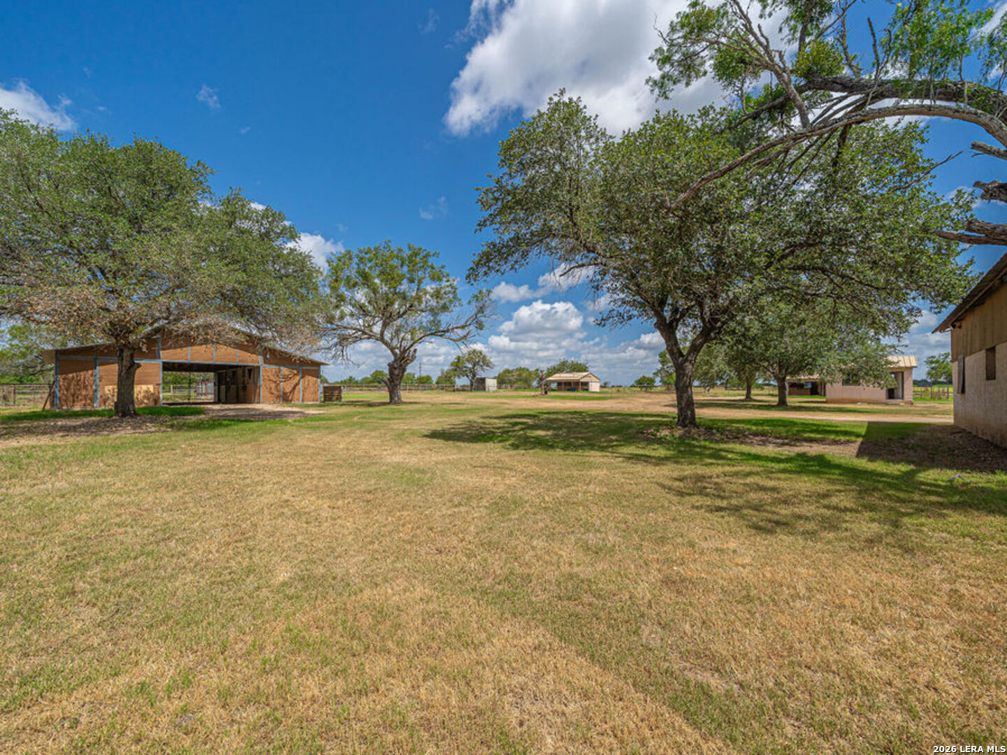 main property photo 13