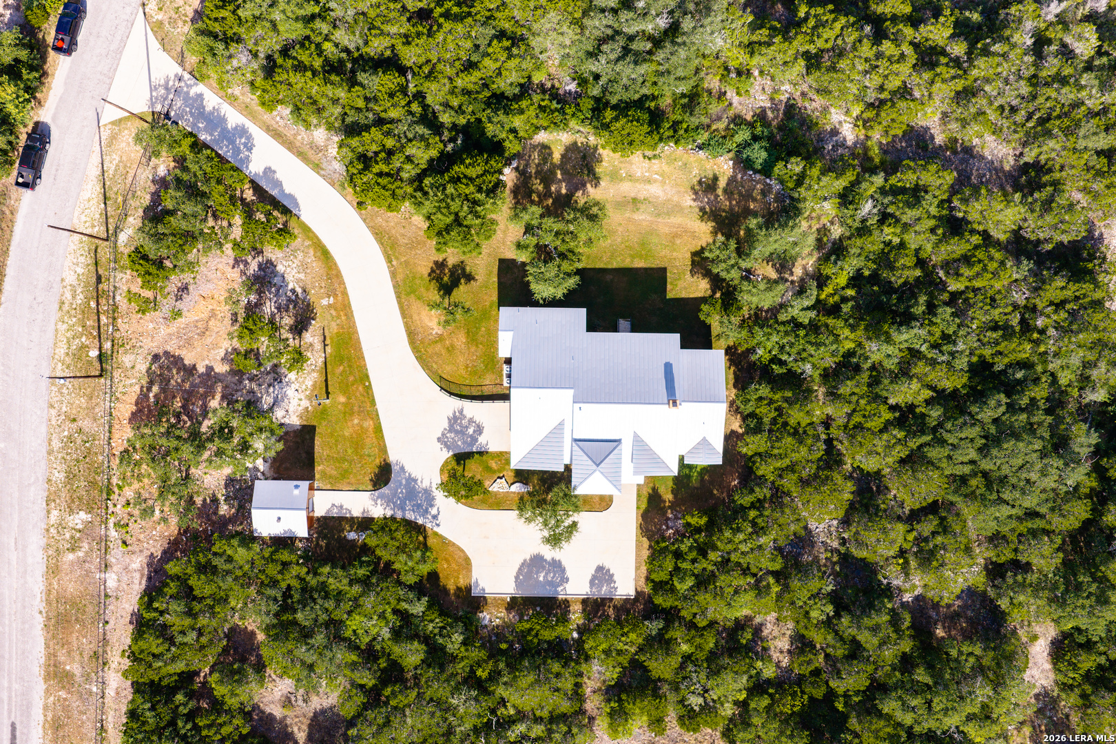 main property photo 39
