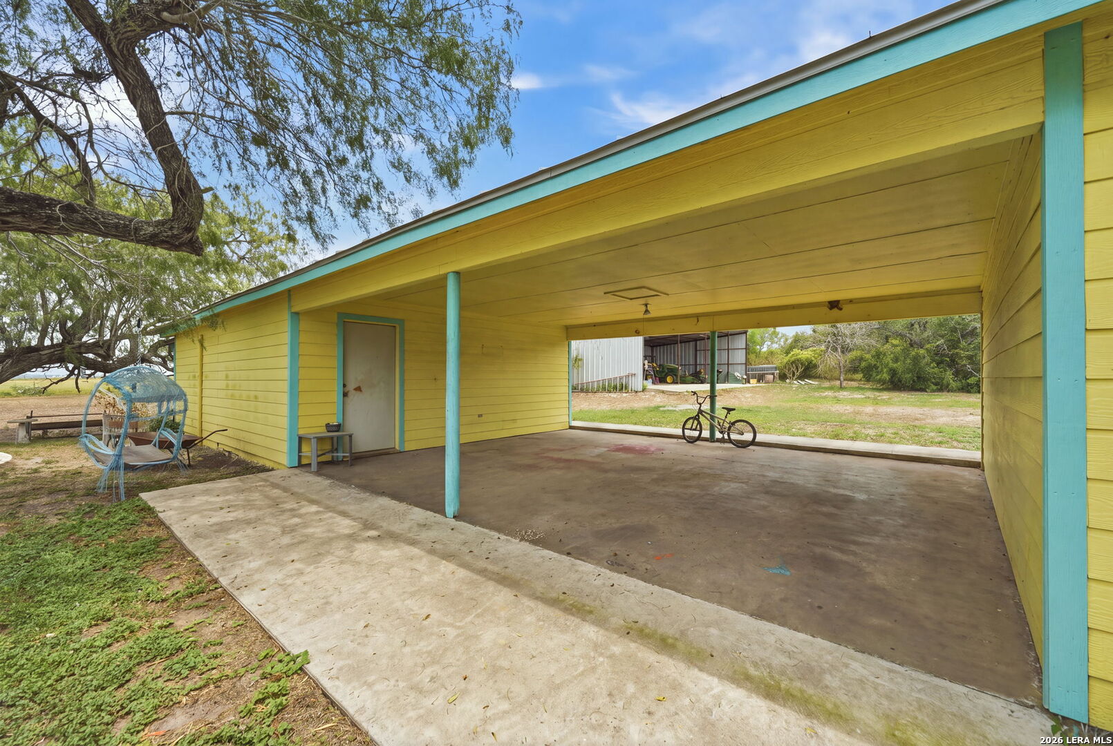 main property photo 2