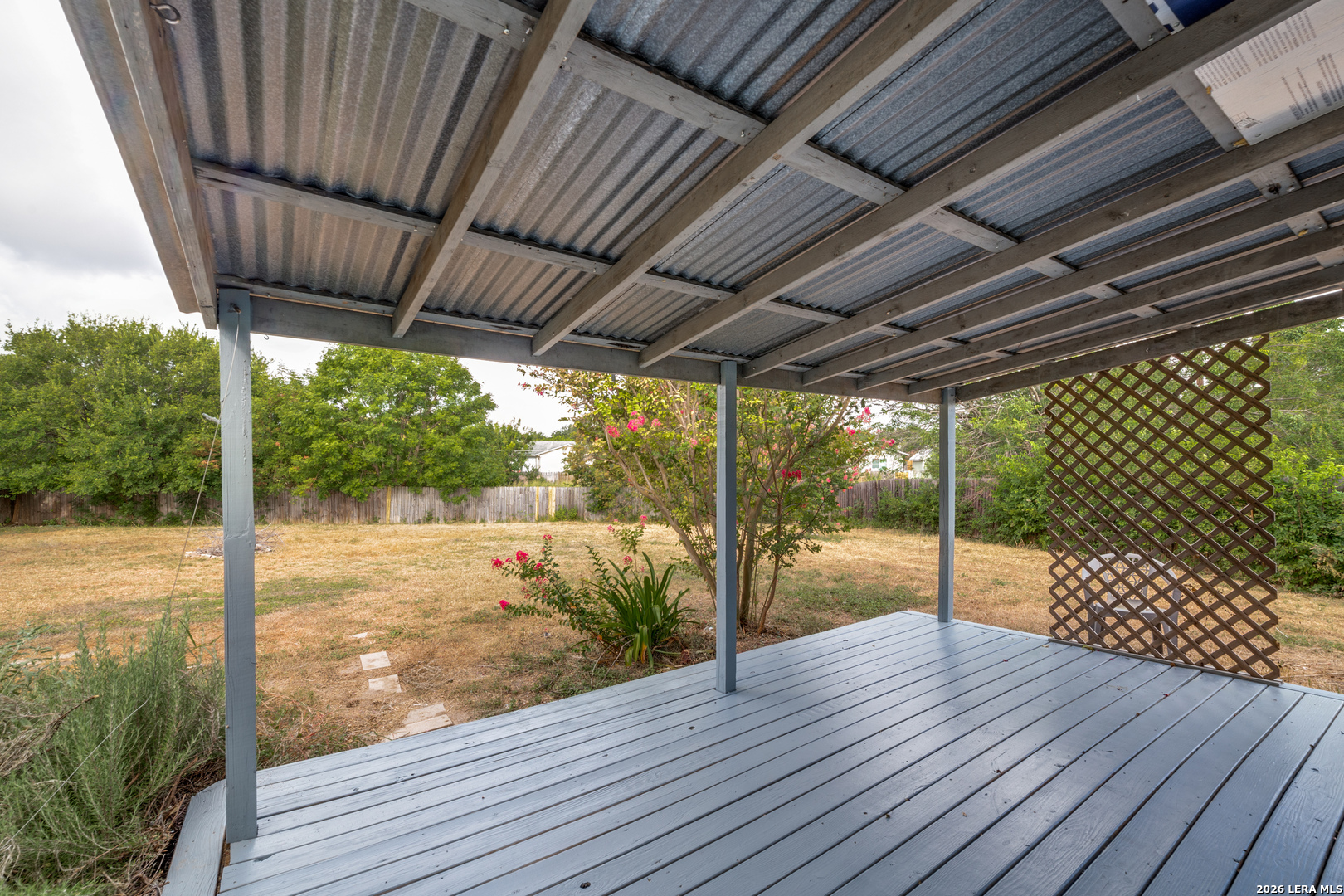 main property photo 10