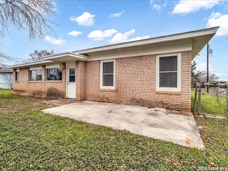 main property photo 11