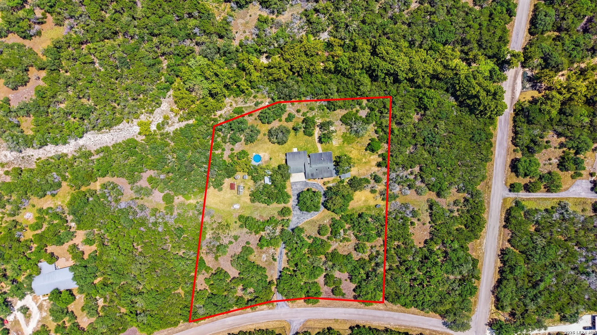 main property photo 34