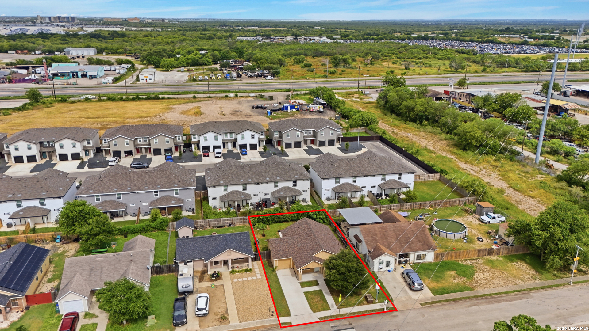 main property photo 33