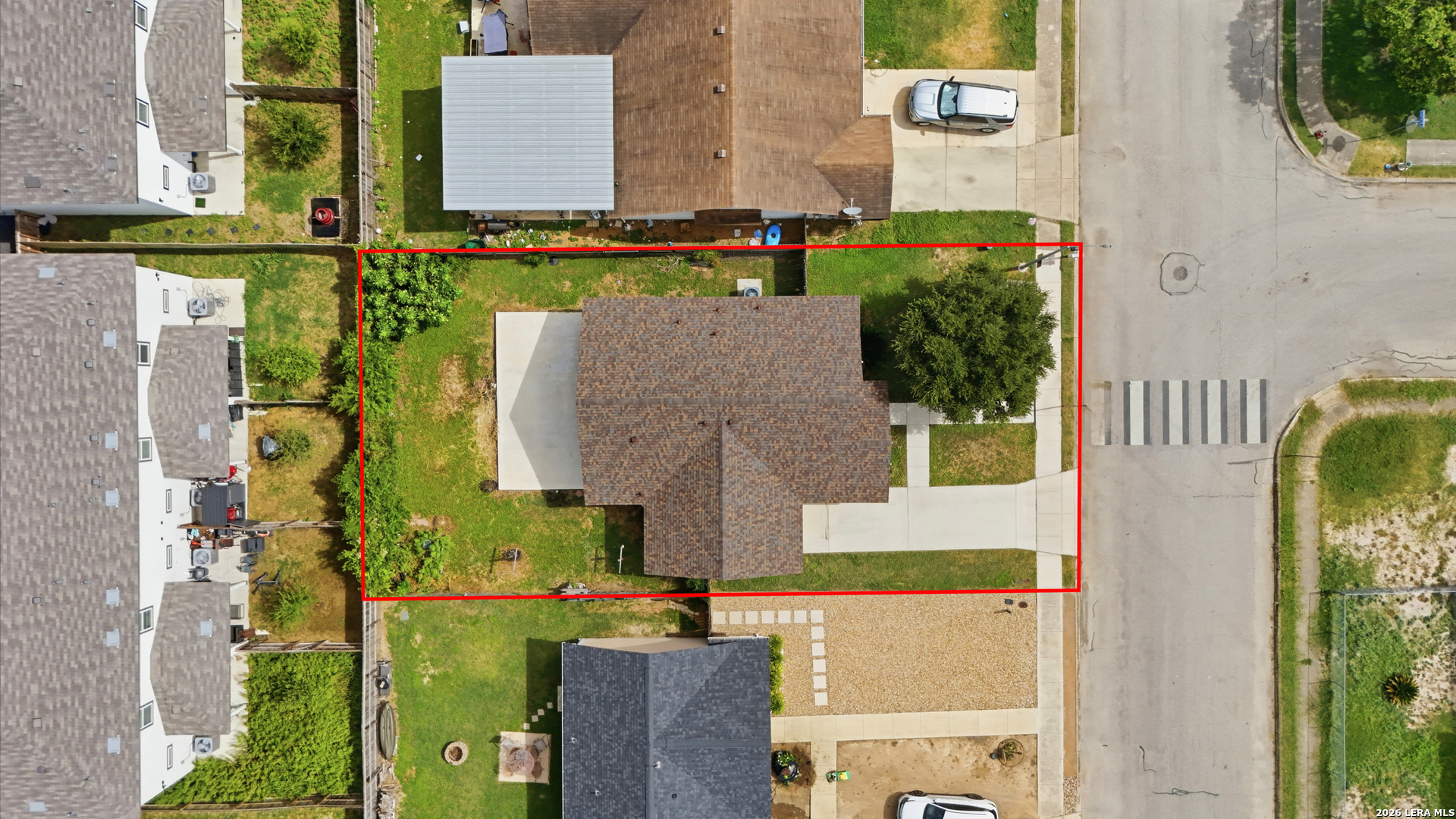 main property photo 35
