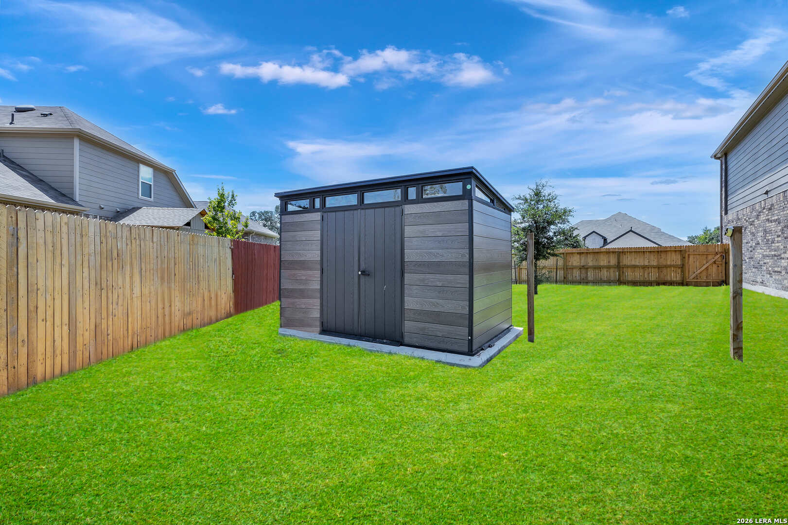 main property photo 31