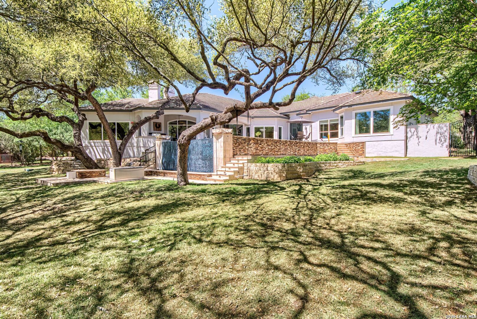 main property photo 50