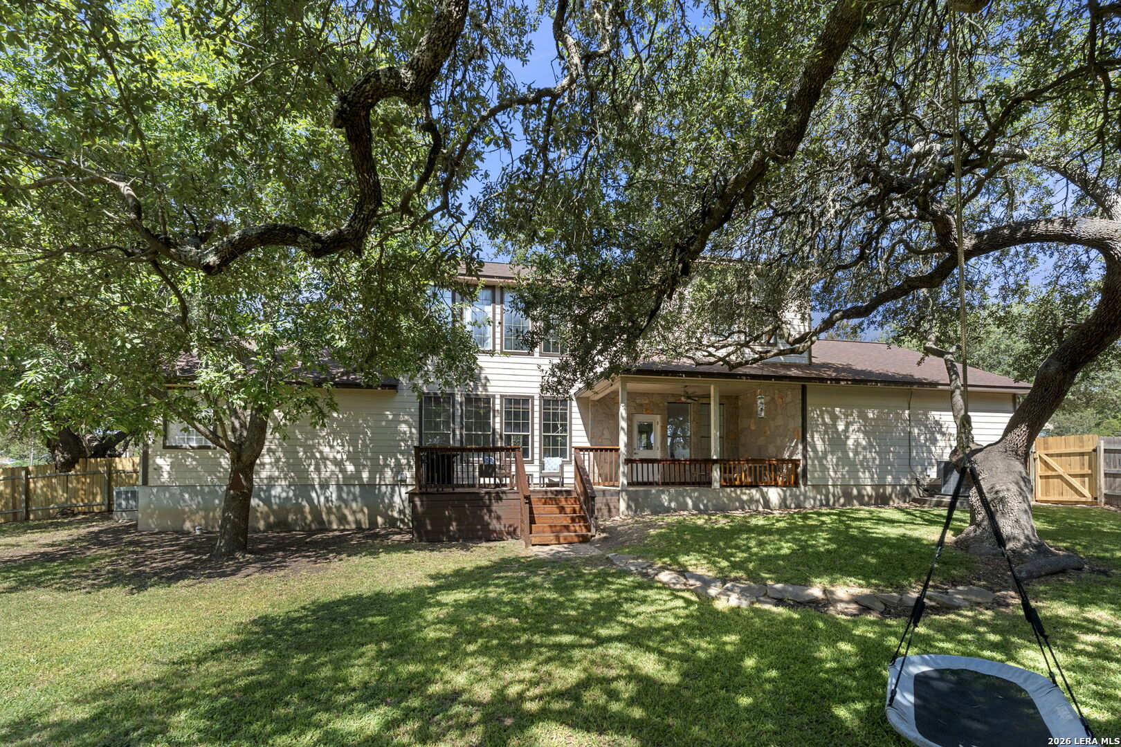 main property photo 41