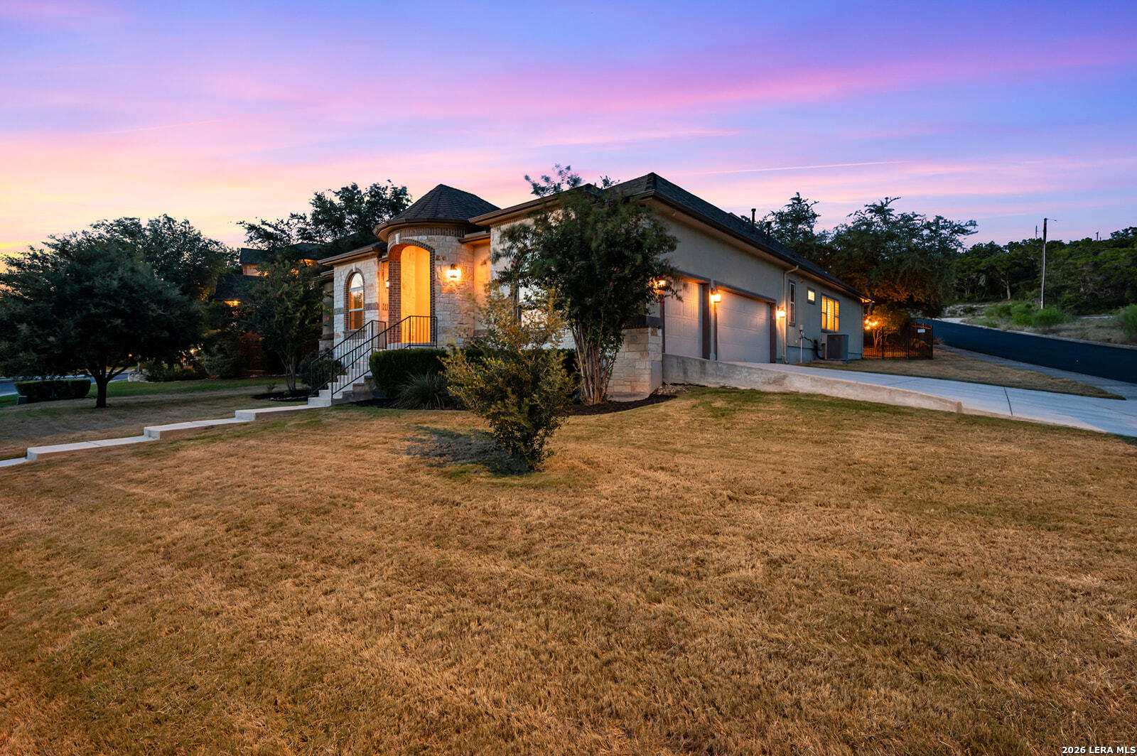 main property photo 39