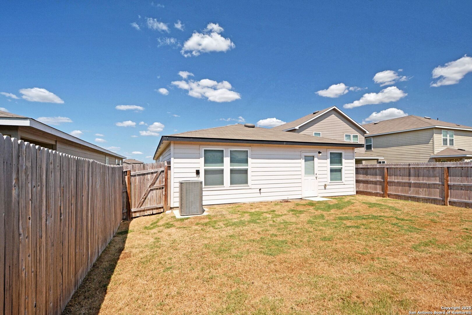 main property photo 30