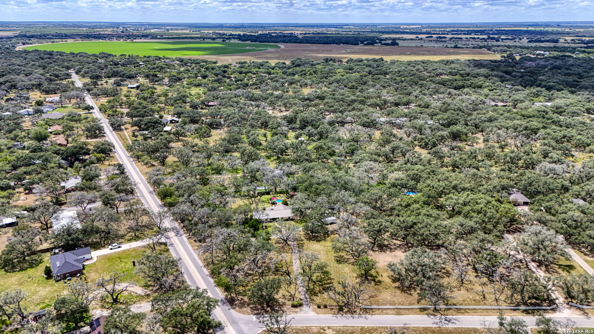 main property photo 40
