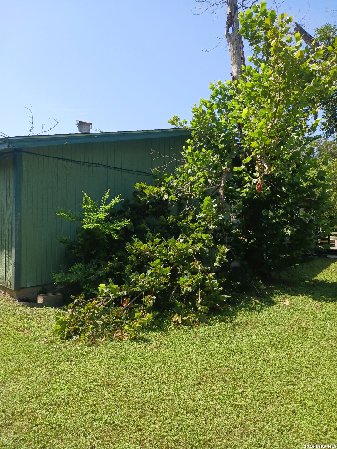 main property photo 15