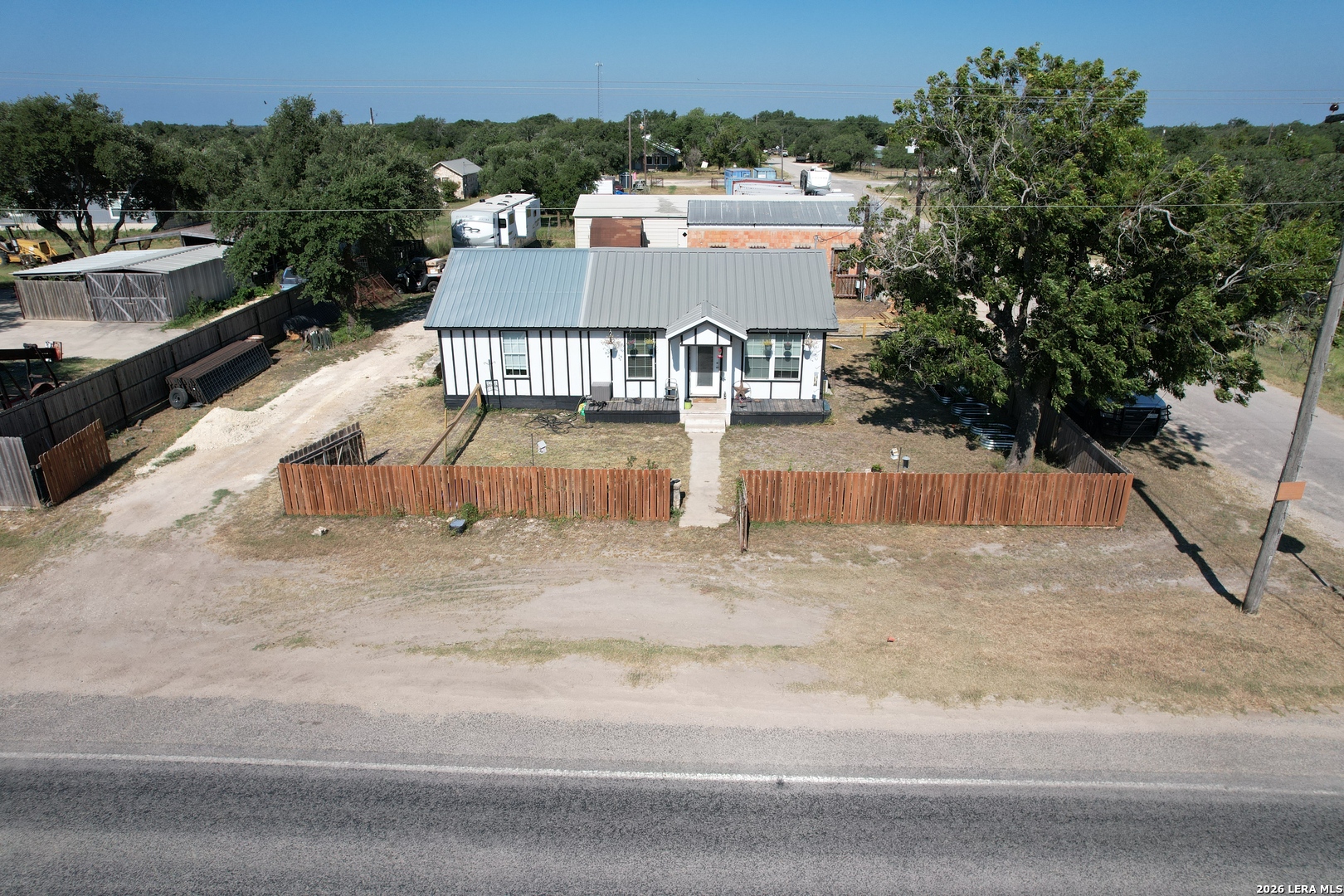 main property photo 2