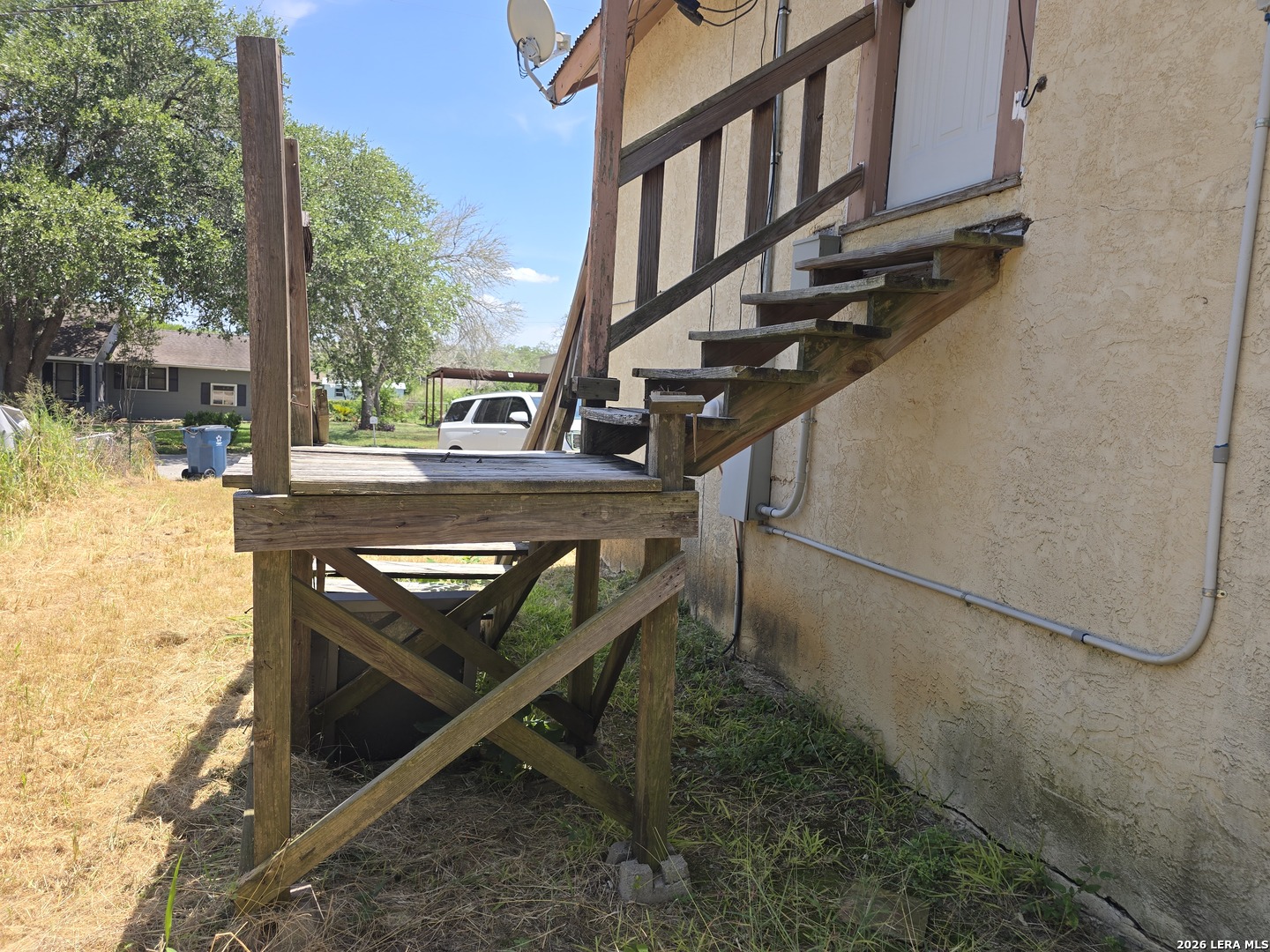 main property photo 8