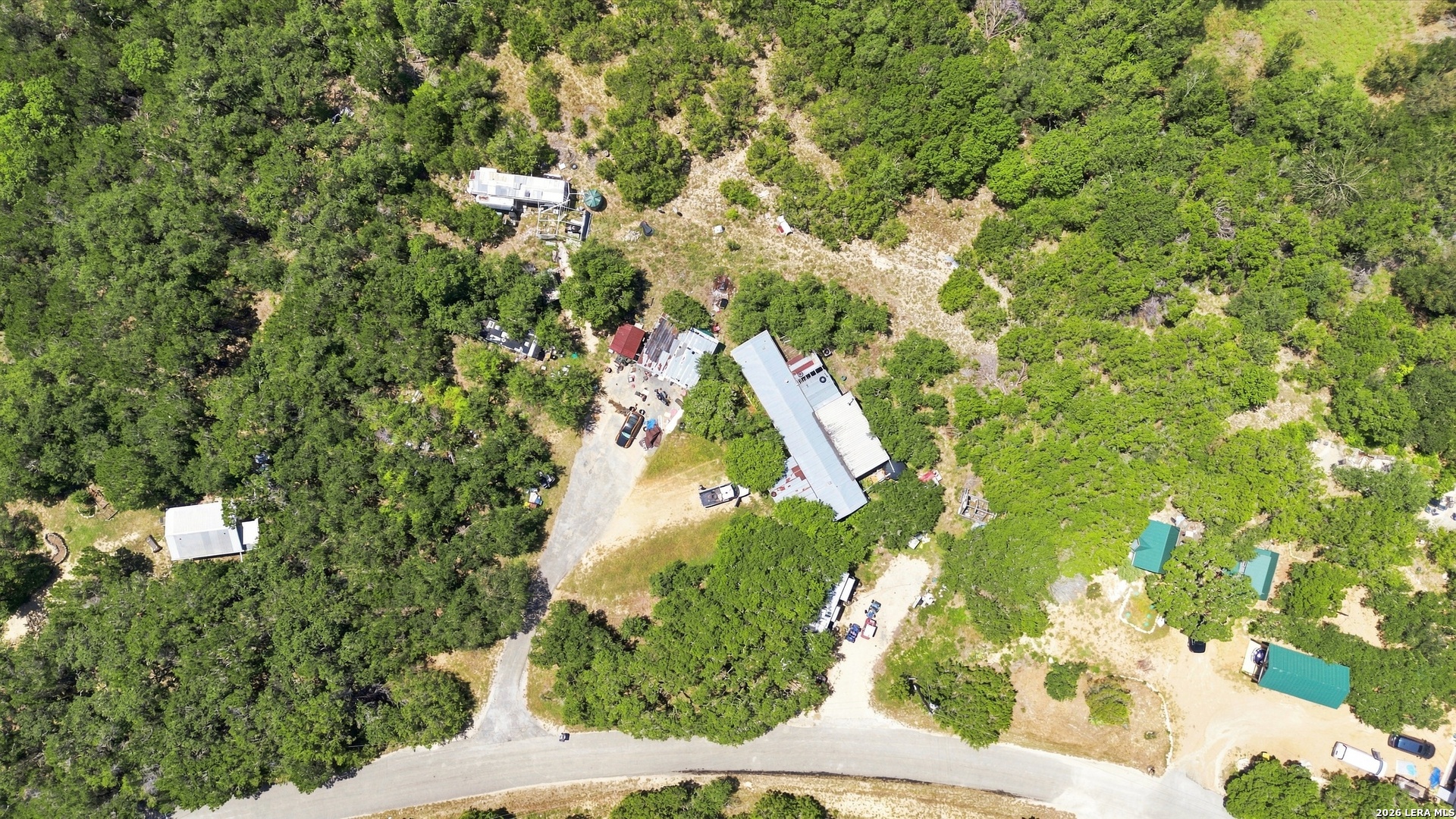 main property photo 16