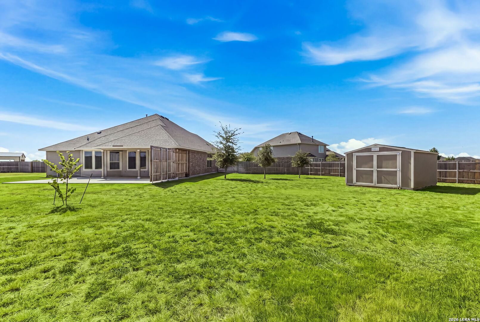 main property photo 30
