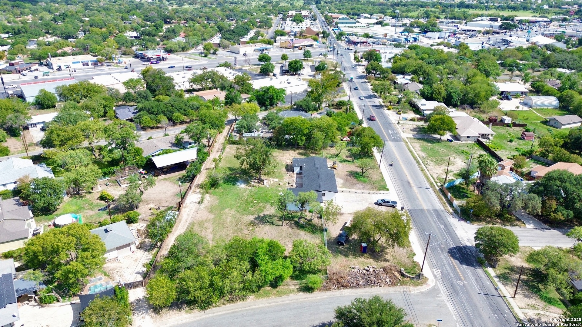 main property photo 35