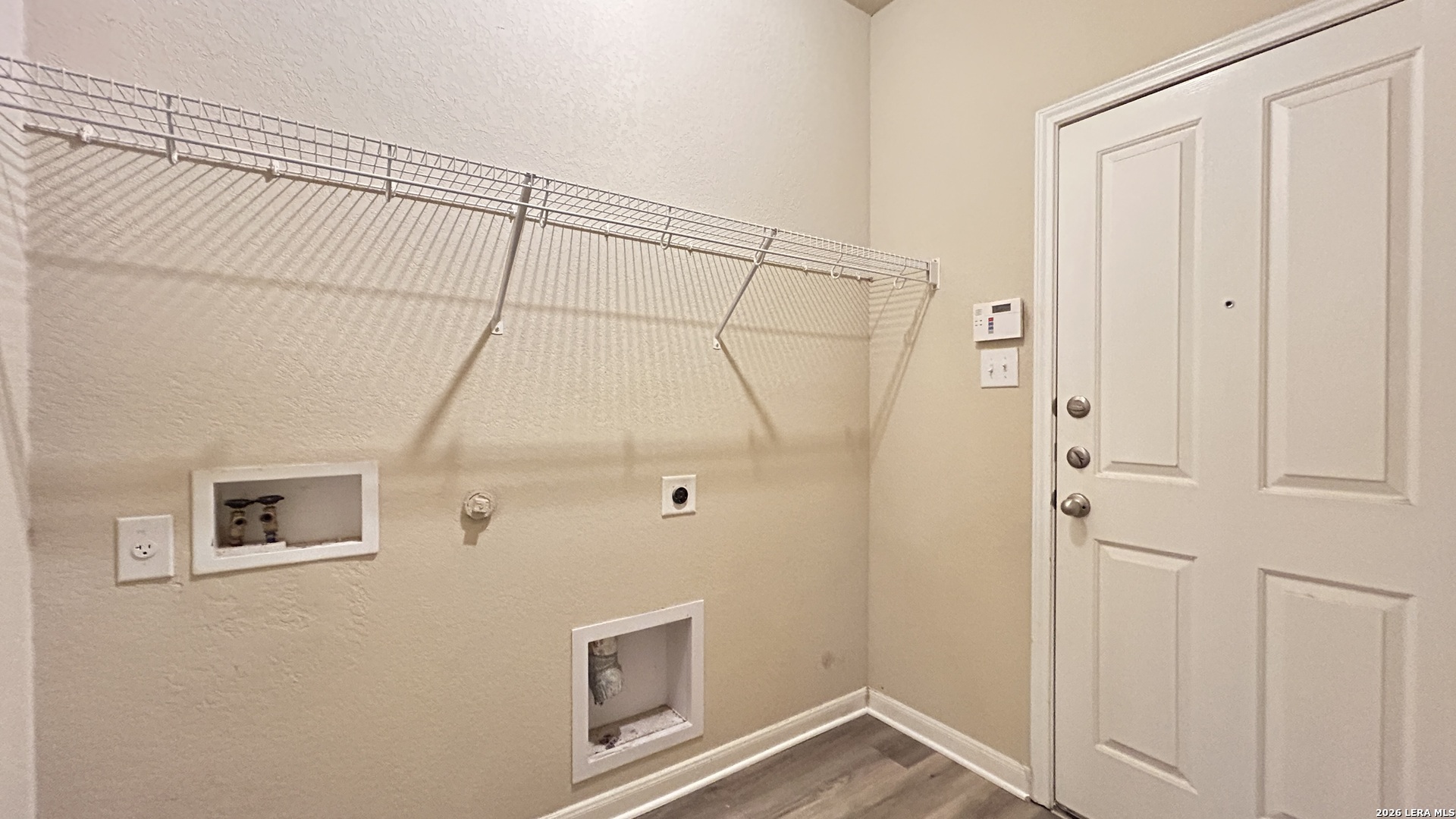 main property photo 18