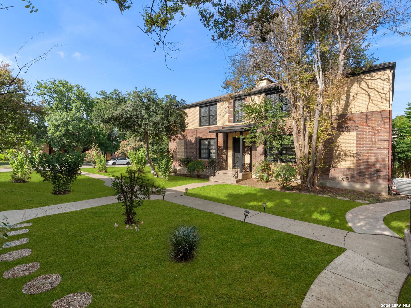 main property photo 32