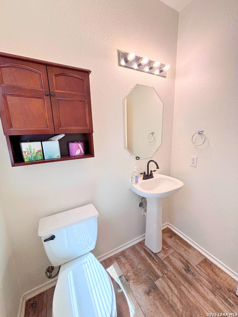 main property photo 10