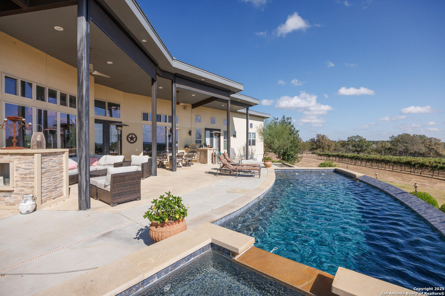 main property photo 38