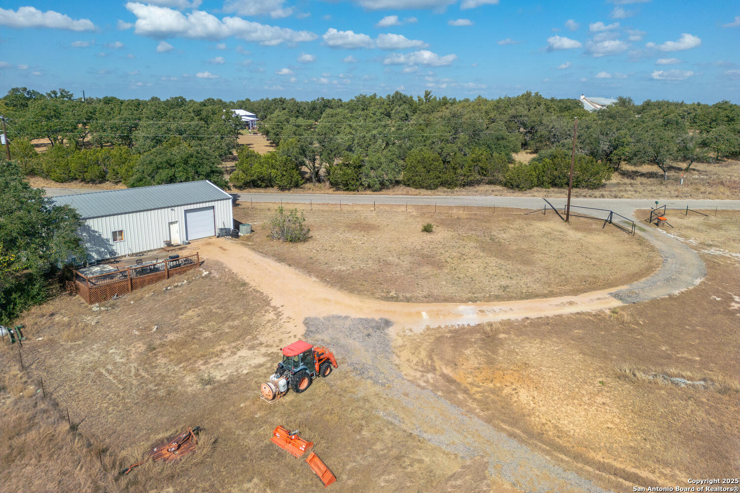 main property photo 45