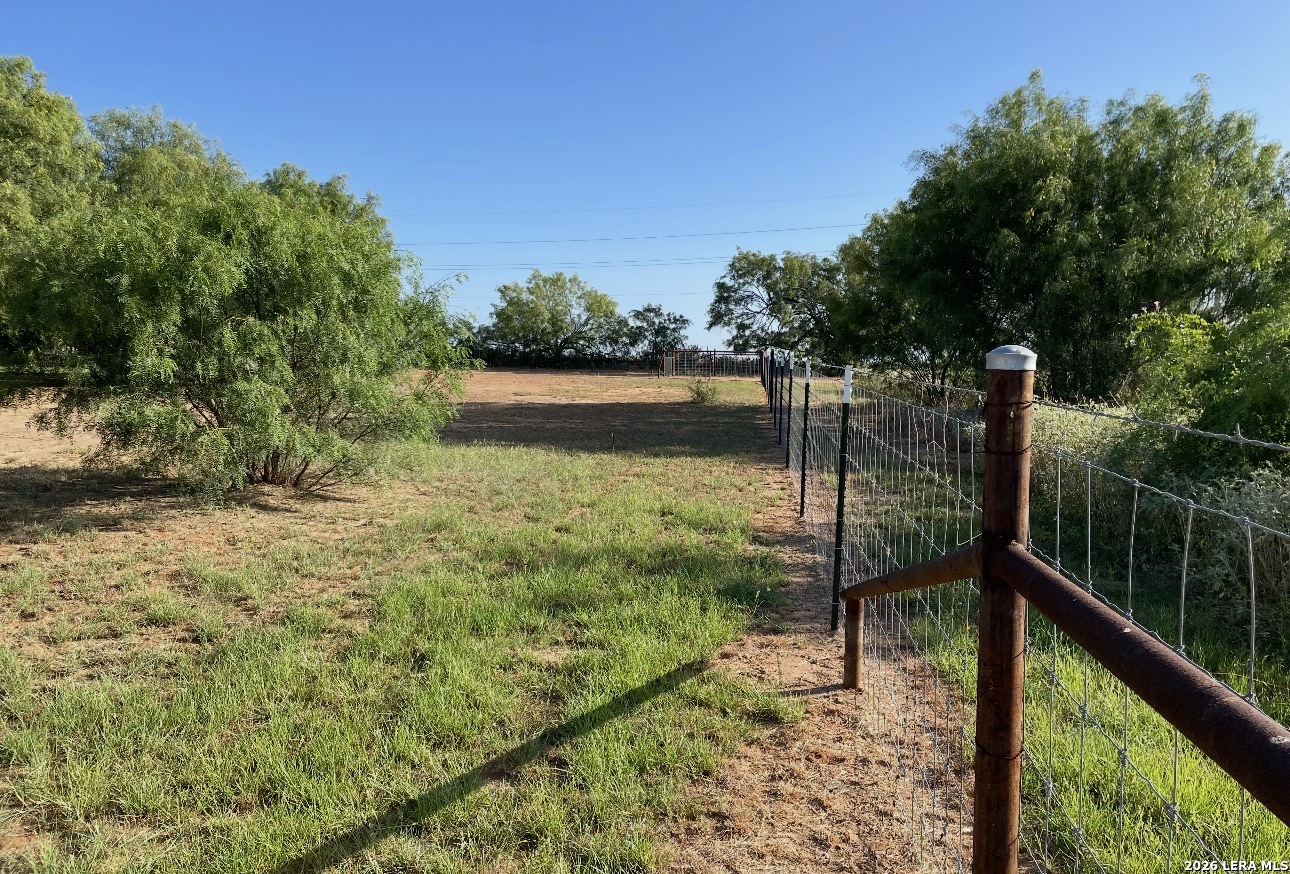 main property photo 6