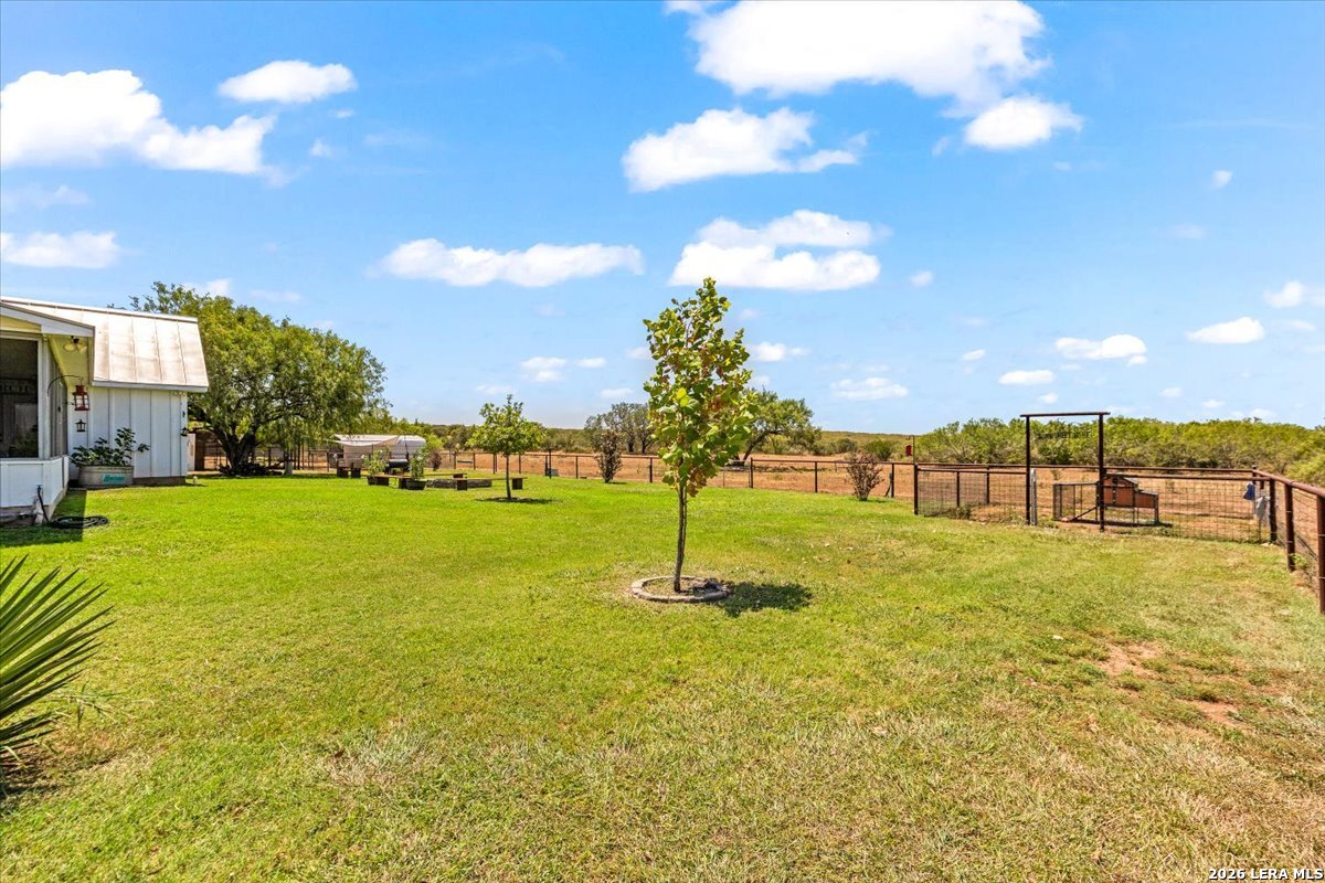 main property photo 27