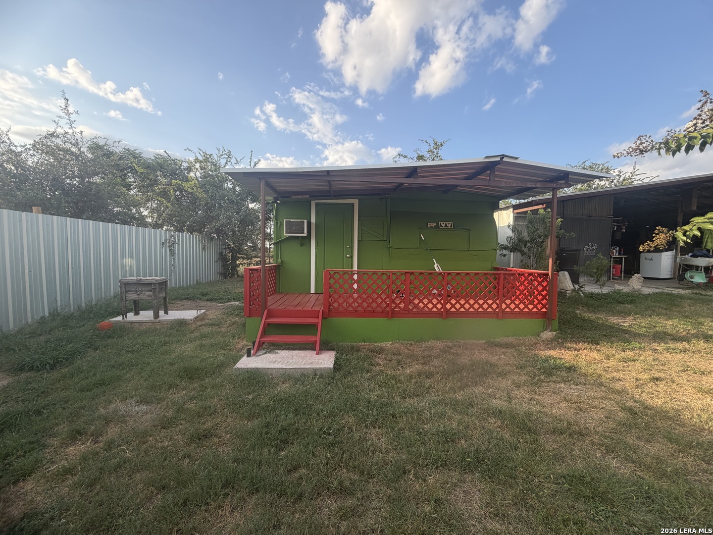 main property photo 19