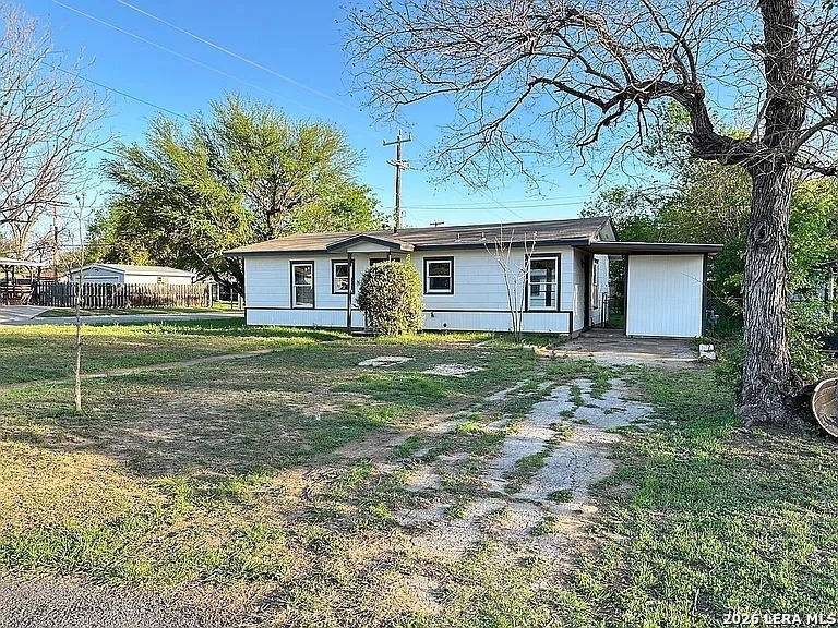main property photo 13