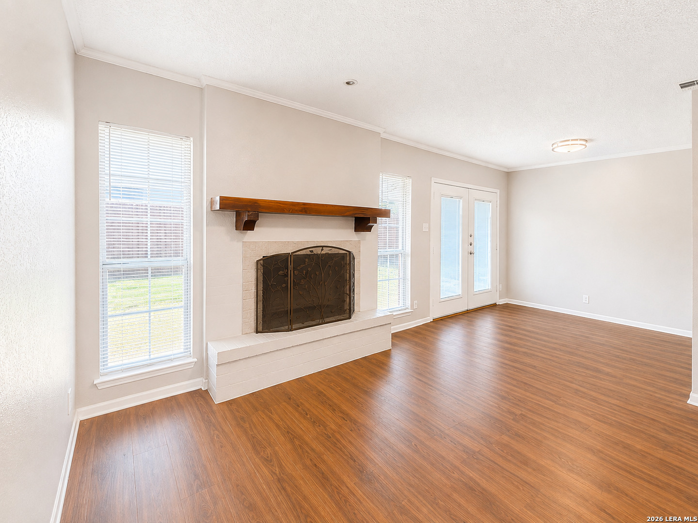 main property photo 9