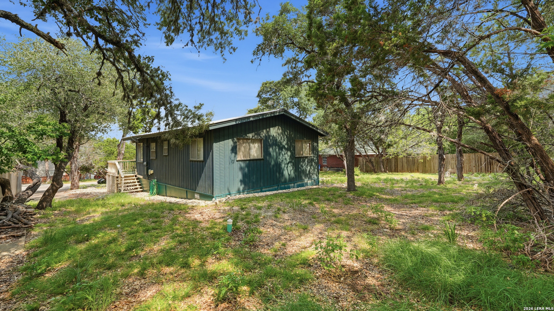 main property photo 25