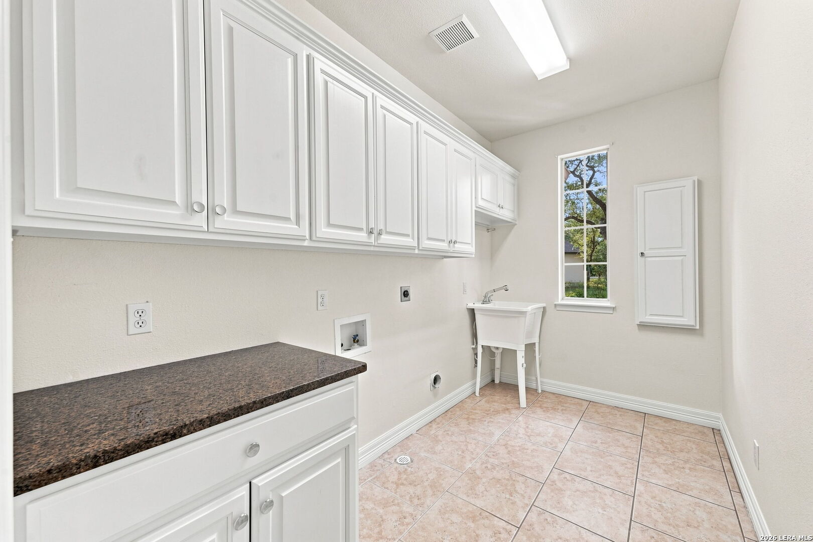 main property photo 74