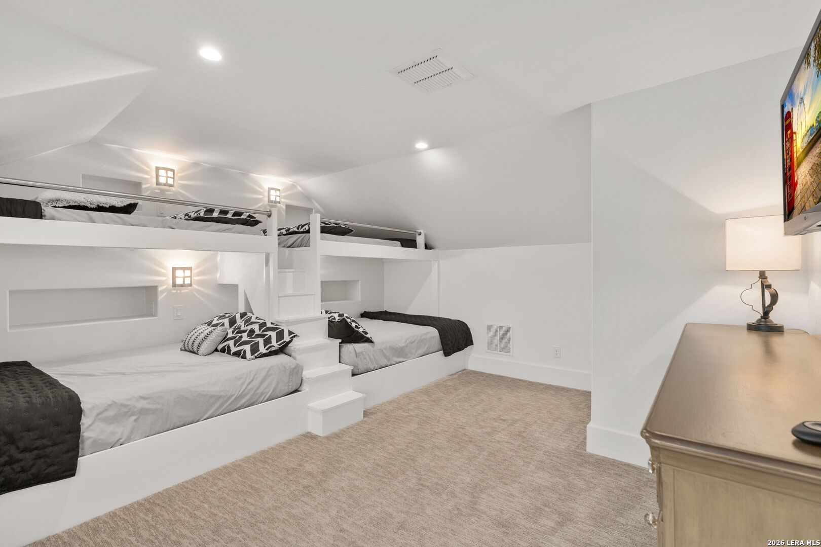 main property photo 67