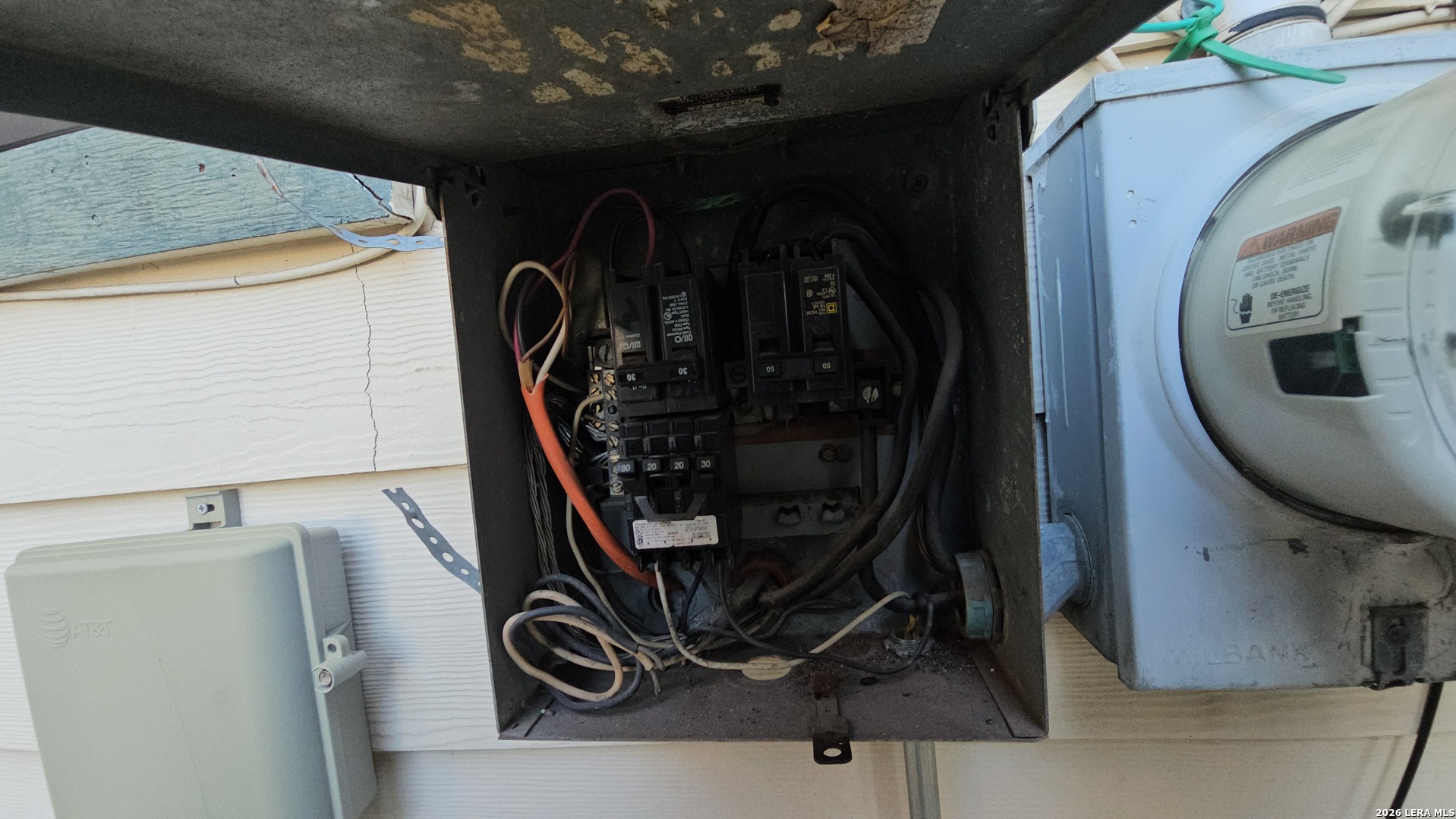 main property photo 38